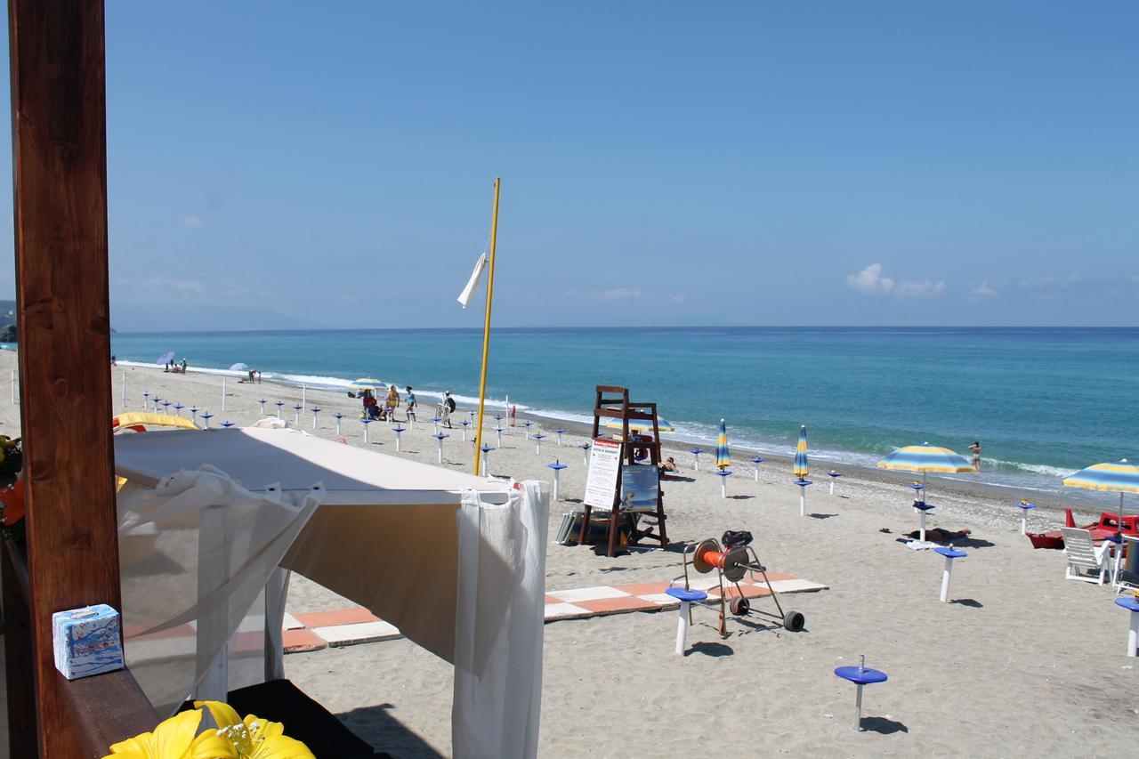 South Paradise 3*